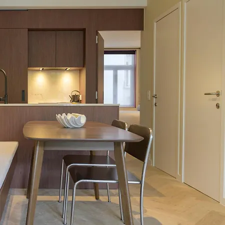 Shway - The Proof Reader Apartment